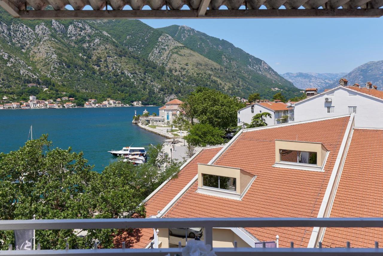 Apartment Plagenti With Sea View Kotor Bagian luar foto