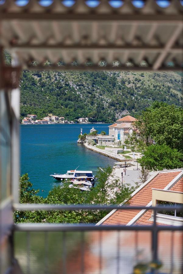 Apartment Plagenti With Sea View Kotor Bagian luar foto